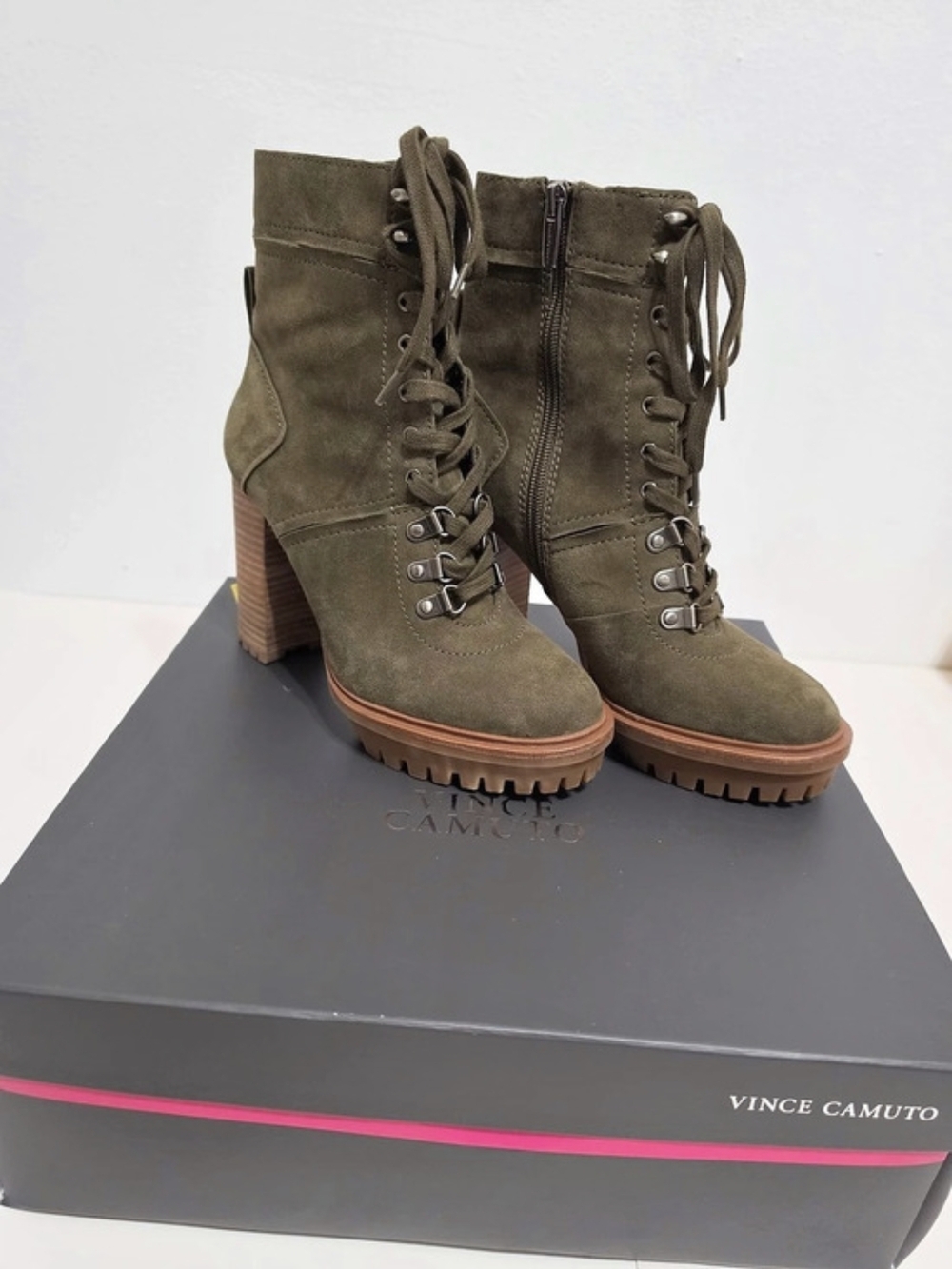 Vince Camuto VC-EMEBRILA Heeled Combat Boots Olive US 7M Like New